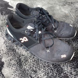 ON  Running Black Cloud X 3 Sneakers Women Size 10